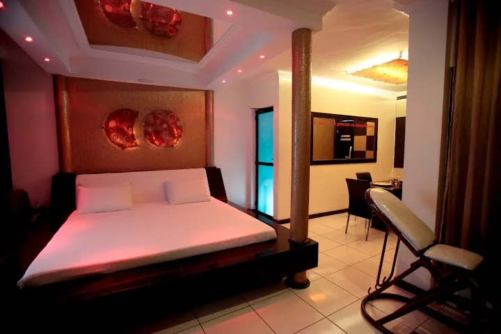 Damore Motel