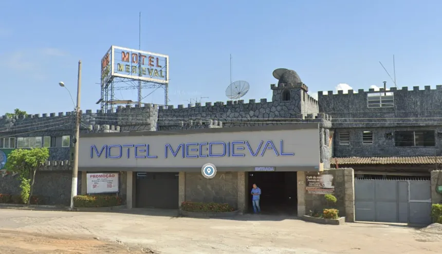 Motel Medieval