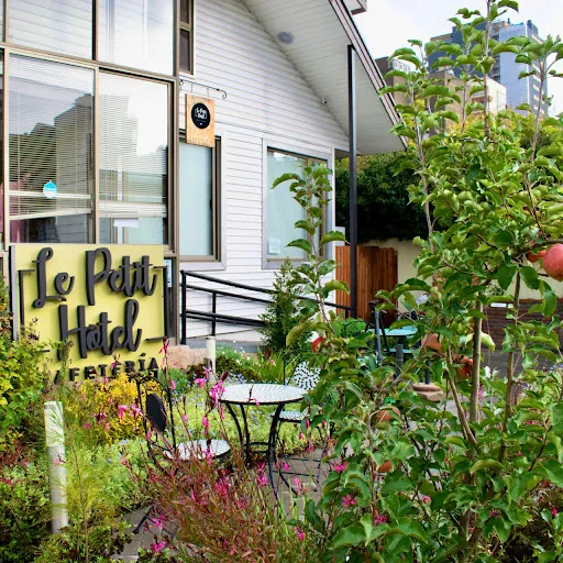 Hotel Le Petit en Concepción