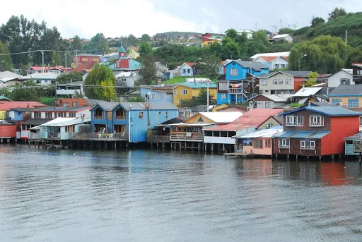 Palafito Azul Apart Hotel en Chiloé
