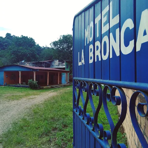 Motel La Bronca en Florencia, Colombia