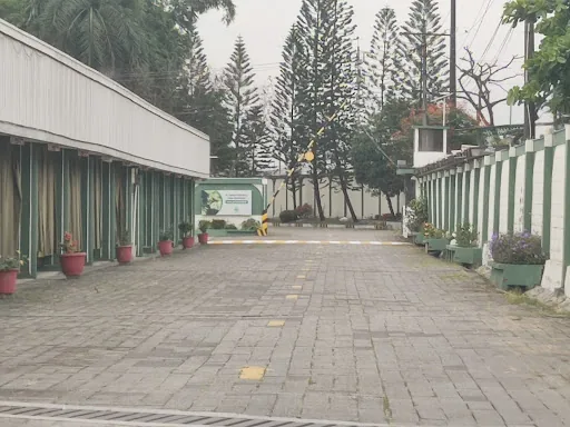 Motel Los Pinos en Santa Lucia, Ecuador