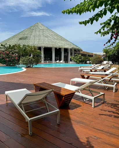 Media Luna Resort & Beach Club en French Harbor, Honduras