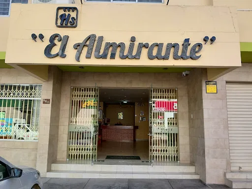 Hostal El Almirante I en Piura, Perú