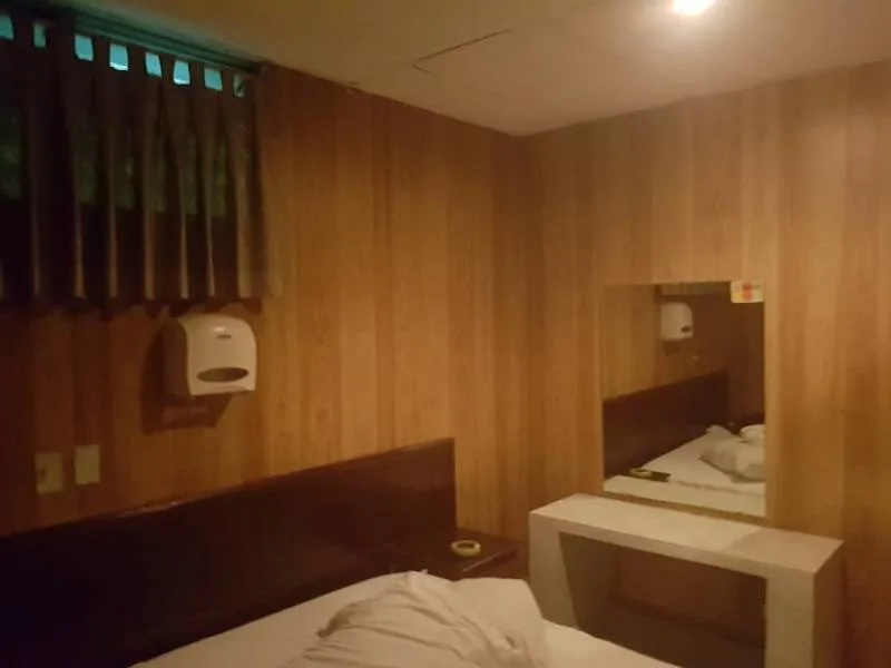 Auto Motel La Fuente habitación