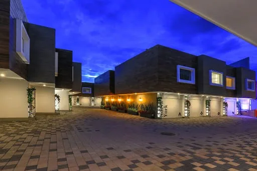 TÛR Motel | Queretaro